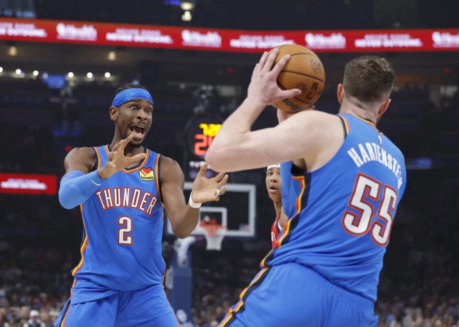 NBA čempioni "Thunder" kā vienīgie turpina jauno sezonu bez zaudējumiem