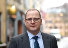 В 30 самоуправлениях Латвии все еще проверяют чиновников на доступ к секретной информации