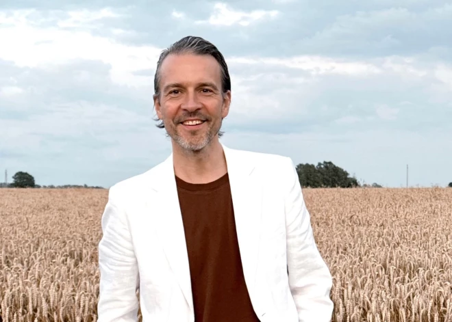 Pianists Toms Juhņevičs aicina uz klaviermūzikas miniatūru koncertu