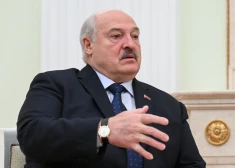 "Mums būtu jūs jāaizstāv?" Lukašenko paziņo, ka ir kontaktā ar "bandītiem", kas uz Lietuvu sūta kontrabandas balonus