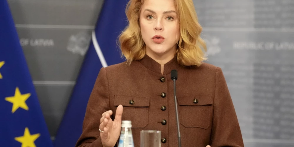 Ministru prezidente Evika Siliņa (JV).