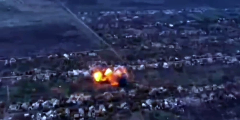 1,5 tonnu smaga Krievijas vadāmāmā aviobumba nesasniedza paredzēto mērķi un eksplodēja citur.