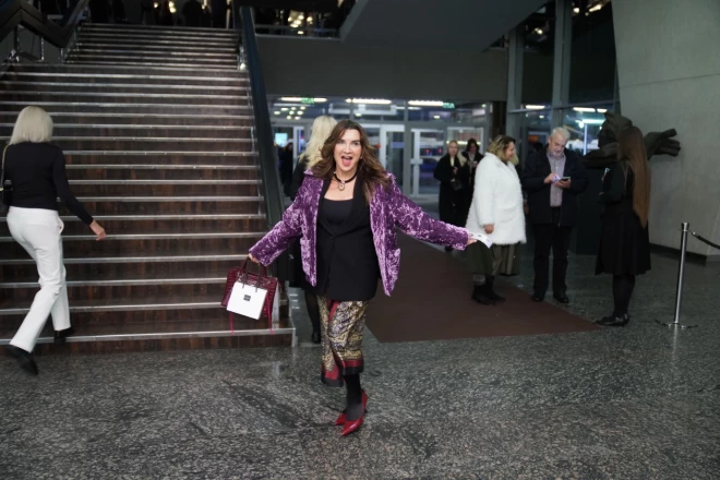 Humorzvaigzne Baiba Sipeniece-Gavare pirmizrādē.