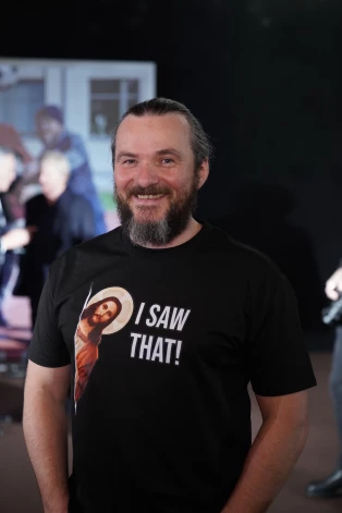 Aktieris Gints Grāvelis.