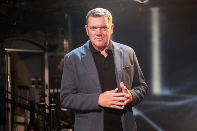 Armands Puče ir vairāku "TV24" raidījumu vadītājs. Tagad TV strādā arī viņa meita. “Pati jau to izvēlējās, ne jau es aizliku kādu vārdu par viņu. Lai pati tiek galā, lai pati kuļas!” teic Puče.