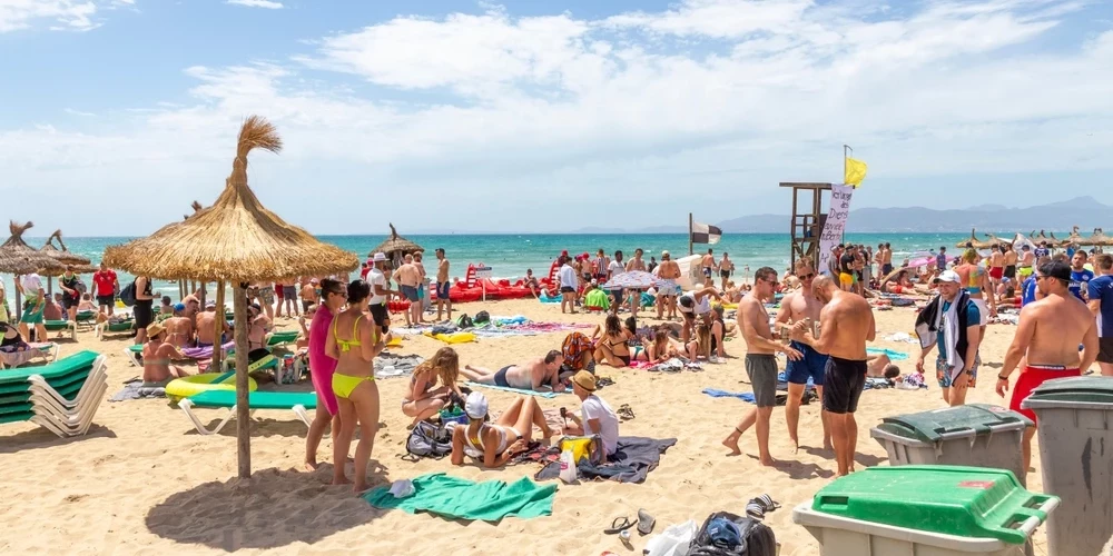 Российские дроны до Майорки не долетают.