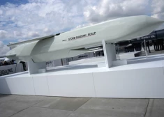 Jauns trieciens Krievijai – Lielbritānija Ukrainai piegādā jaudīgās “Storm Shadow” raķetes