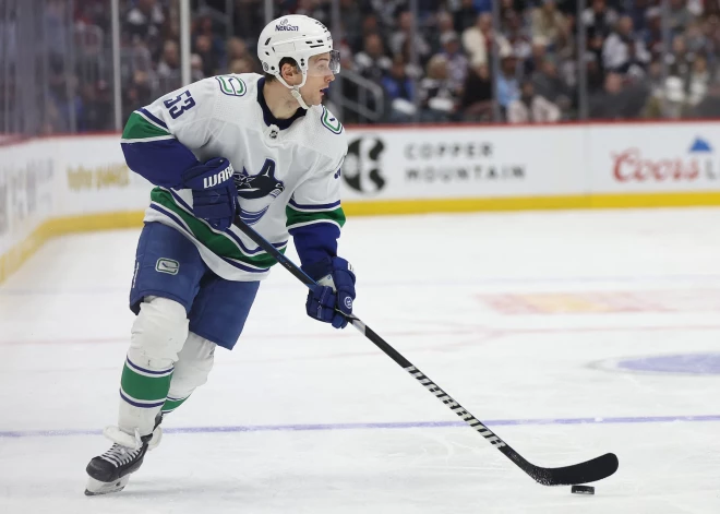 Drīzumā gaidāma savainotā Bļugera atgriešanās "Canucks" rindās