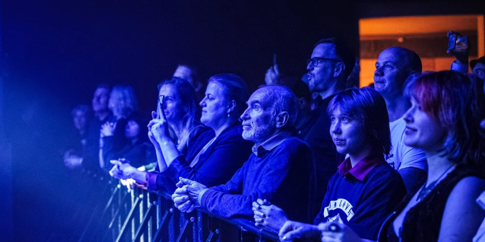 Deviņdesmito gadu kulta grupas no ASV "Fun Lovin' Criminals" koncerts Rīgā, koncertzālē "Palladium".