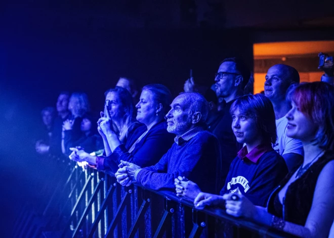Deviņdesmito gadu kulta grupas no ASV "Fun Lovin' Criminals" koncerts Rīgā, koncertzālē "Palladium".