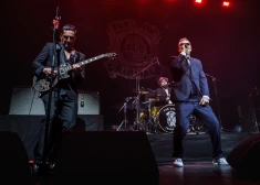 FOTO: leģendārie "Fun Lovin' Criminals" aizrauj Rīgu ar jaudīgu koncertu