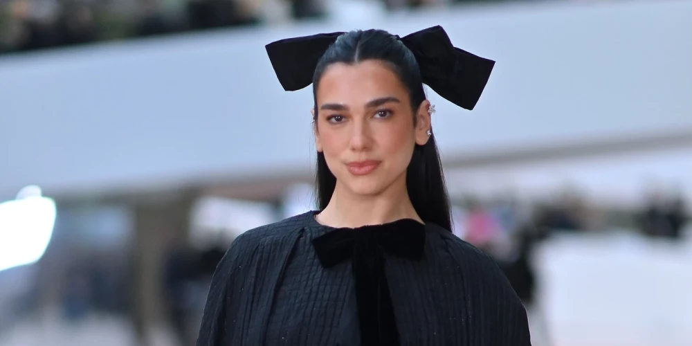 Dziedātāja Dua Lipa.