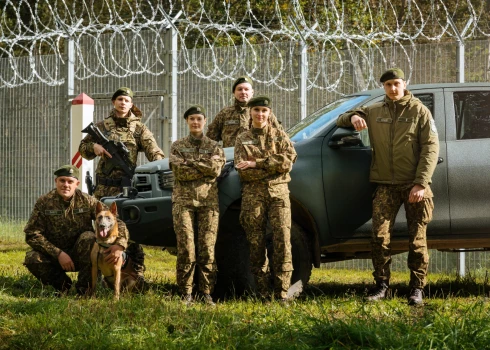 Valsts robežsardze ievieš modernizētus ikdienas formas tērpus.