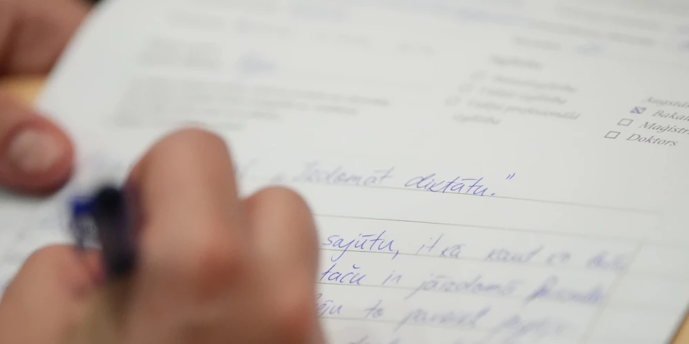 Pasaules diktāts latviešu valodā šogad kļūs par “Tautas diktātu”.