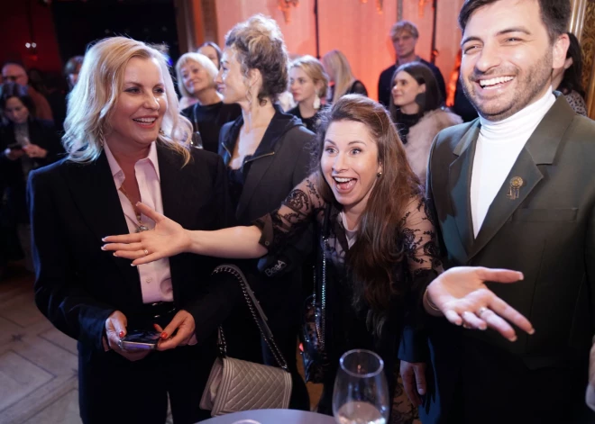 2025. gada 3. novembrī Rīgā, Benjamiņa namā, notika "Art Management Group" rīkotais draugu un partneru vakars.