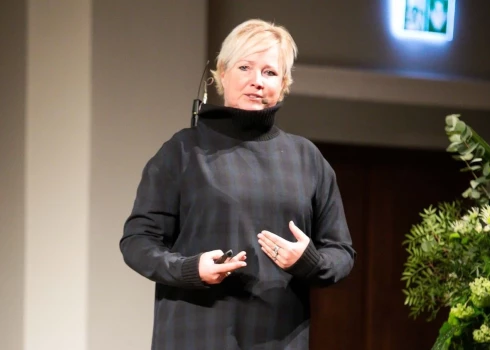 Ivonne Linnstade. Publicitātes foto