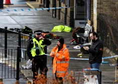 “Es gulēju uz grīdas un tikai izdvesu: ‘Lūdzu, nē!’” —  uzbrukumā vilcienā izdzīvojusī sieviete atklāj notikušā detaļas