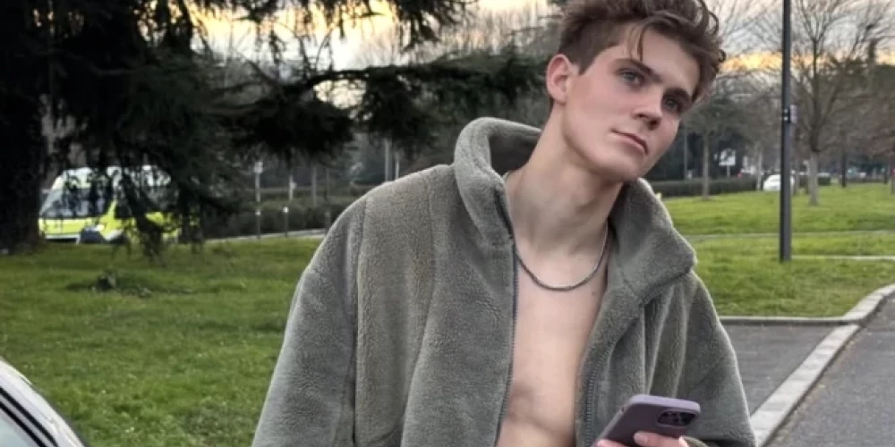 Kurts Adams Rozentāls pēc diskvalikācijas Lielbritānijā domā par alternatīvu kā turpināt sportista karjeru.