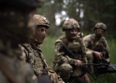 ES apstiprina 1,8 miljardu eiro maksājumu Ukrainai, Vācija piešķirs vēl 3 miljardus eiro militārajai palīdzībai