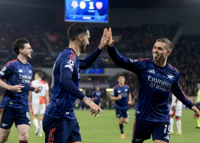 "Arsenal" Prāgā svin graujošu uzvaru UEFA Čempionu līgā un kļūst par līderiem. Londonieši nav ielaiduši vārtus kopš septembra beigām!