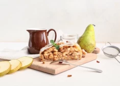 Готовим штрудель по-новому: груши, тимьян и капля рома