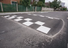 Rīgā šogad izbūvēti 136 jauni ceļa ātrumvaļņi; plānotie darbi pilnībā noslēgušies