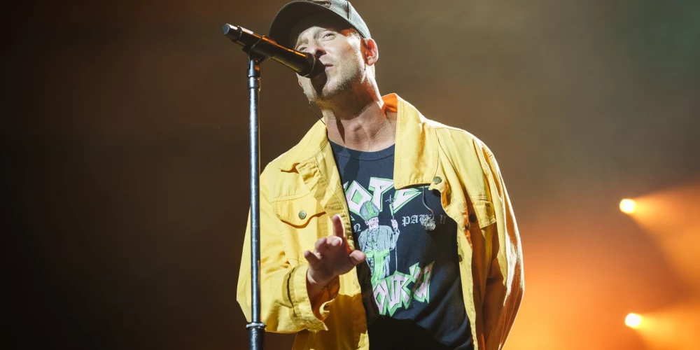 Svinot sava sestā studijas albuma "Artificial Paradise" izdošanu, "Grammy" nominētā grupa "OneRepublic" ar vērienīgu koncertu uzstājās Rīgā.