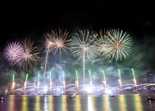 Чтобы никаких непонятных салютов! Рижская дума намерена ограничить использование пиротехники