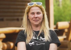 VIDEO: projekta "Caur ērkšķiem uz..." dalībniece Inese atzīstas atkarībā no alkohola