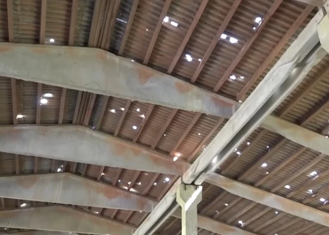 Smiltenes novada pašvaldība piešķirs pabalstus 48 mājsaimniecībām jumtu atjaunošanai pēc postošās krusas