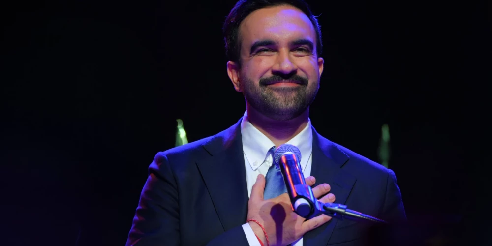 Zohrans Mamdani ir Ugandā dzimušais amerikāņu politiķis, kurš kā Demokrātiskās partijas kandidāts 2025. gadā uzvarēja Ņujorkas mēra vēlēšanās, tādējādi pirmo reizi Ņujorka ievēlējusi mēru-musulmani.