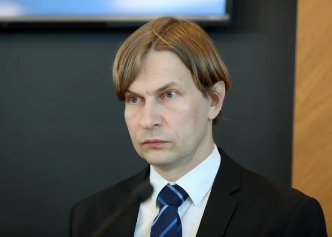 Lielāka krusa, stiprāki nokrišņi, garāki karstuma viļņi - Latvijā ekstrēmu parādību būs arvien vairāk. Saruna ar meteorologu Andri Vīksnu