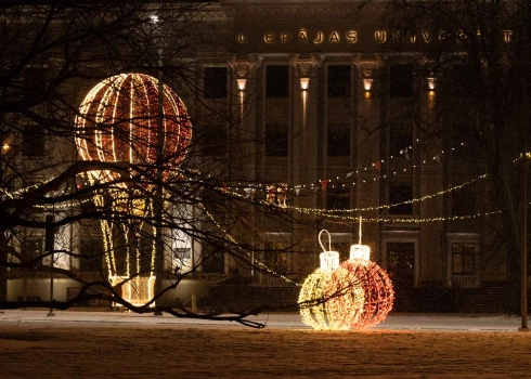 Liepājā ģimenes ar bērniem līdz 15. decembrim var pieteikties Ziemassvētku pabalstam. 