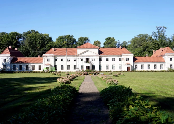 6. novembrī Varakļānos notiks talka, lai muižas pils atgūtu pienācīgo izskatu