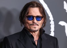 Džoniju Depu pēc incidenta ar kaimiņiem varētu "padzīt" no Anglijas