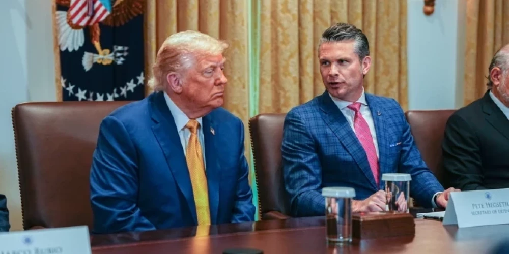 ASV Aizsardzības ministra Pīta Hegseta lēmums izvest kājnieku brigādi no Rumānijas izraisījis satraukumu par ASV iespējamo atkāpšanos no Eiropas.