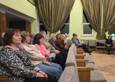 Palsmaniešus uztrauc drošība, skolas liktenis un vides pieejamība