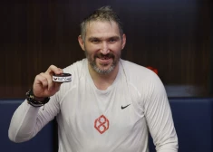 Aleksandrs Ovečkins kļūst par pirmo NHL hokejistu ar 900 gūtajiem vārtiem karjerā
