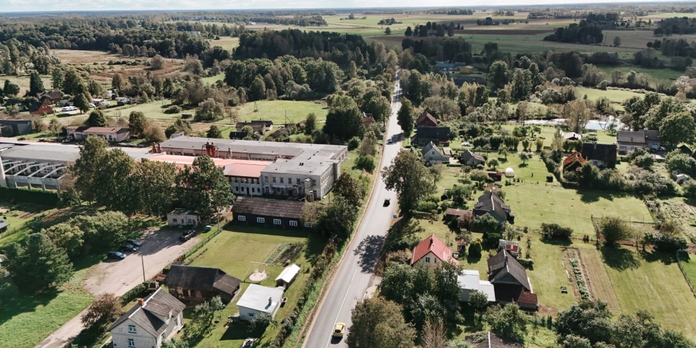 Rūjienā turpina sakārtot pilsētas ielas. 