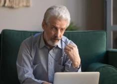 "Vai var pensionēties ātrāk, ja zaudēts darbs," jautā lasītājs