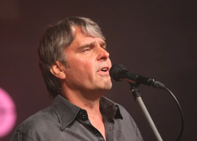 Nelāgu slavu ar uzstāšanos 9. maija “Uzvaras svētkos” ieguvušais Ainars Mielavs Valsts svētkos sveiks Kanādas latviešus