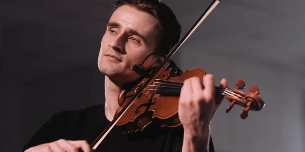 Koncertā Roberts Balanas muzicēs kopā ar izciliem stīgu instrumentālistiem no Latvijas un Lielbritānijas.