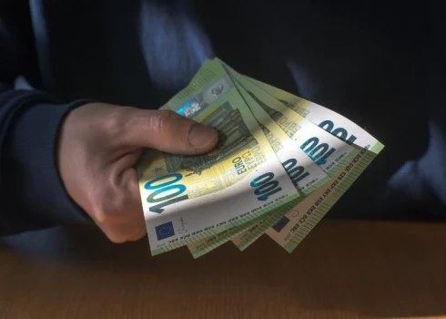 Pateicoties iedzīvotājiem, Latgalē aizturēti pieci naudas kurjeri.