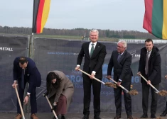 Kamēr pie mums "darbs ar dokumentiem" - Lietuvā "Rheinmetall" jau atklāj rūpnīcu