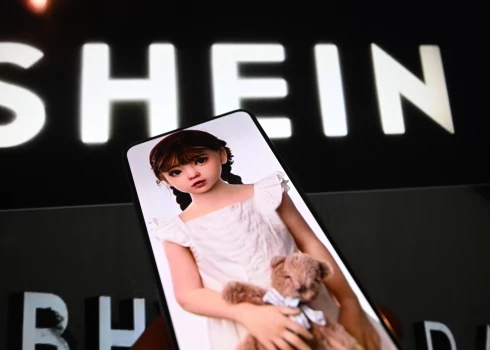 Франция приостанавливает работу Shein: прокуратура расследует продажу оружия и секс-кукол.