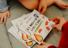 Kā mazināt bērnu traumu risku: izdots pilnveidots vecāku padomu ceļvedis bērnu drošībai