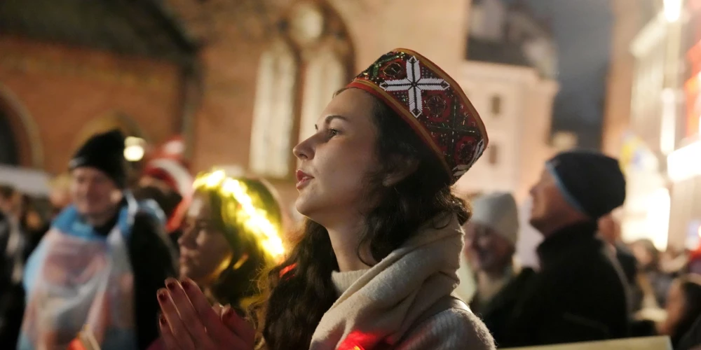 Protesta akcija Doma laukumā "Nosargāsim Māti Latviju" pret izstāšanos no Stambulas konvencijas