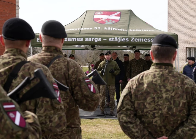 Lāčplēša dienā zemessargus aicina ierasties darbā formas tērpos