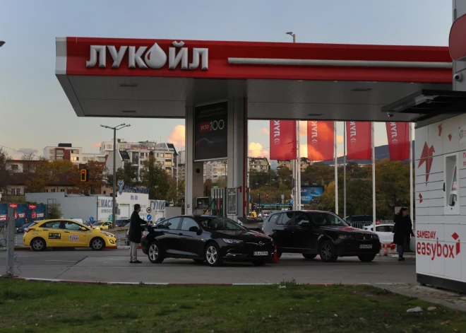 Bulgārija pārņems kontroli pār "Lukoil" – Krievijas naftas rūpnīca ir uz sabrukuma sliekšņa