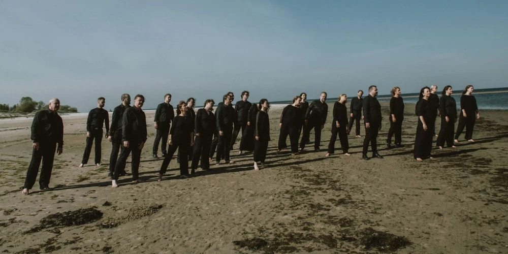 Достигнув вершин мировой славы, он стал ярким символом современной латвийской культуры. Хор Латвийского радио — лауреат нескольких Больших музыкальных наград Латвии, единственный музыкальный коллектив страны, удостоенный престижных премий Grammy, Gramophone и ICMA.